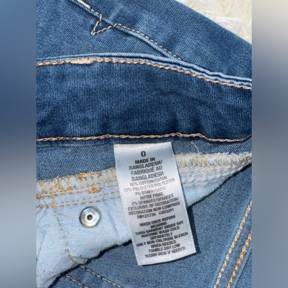 Aeropostale NYC High Waisted Denim Shorty Shorts, Size 0 - Picture 5 of 6